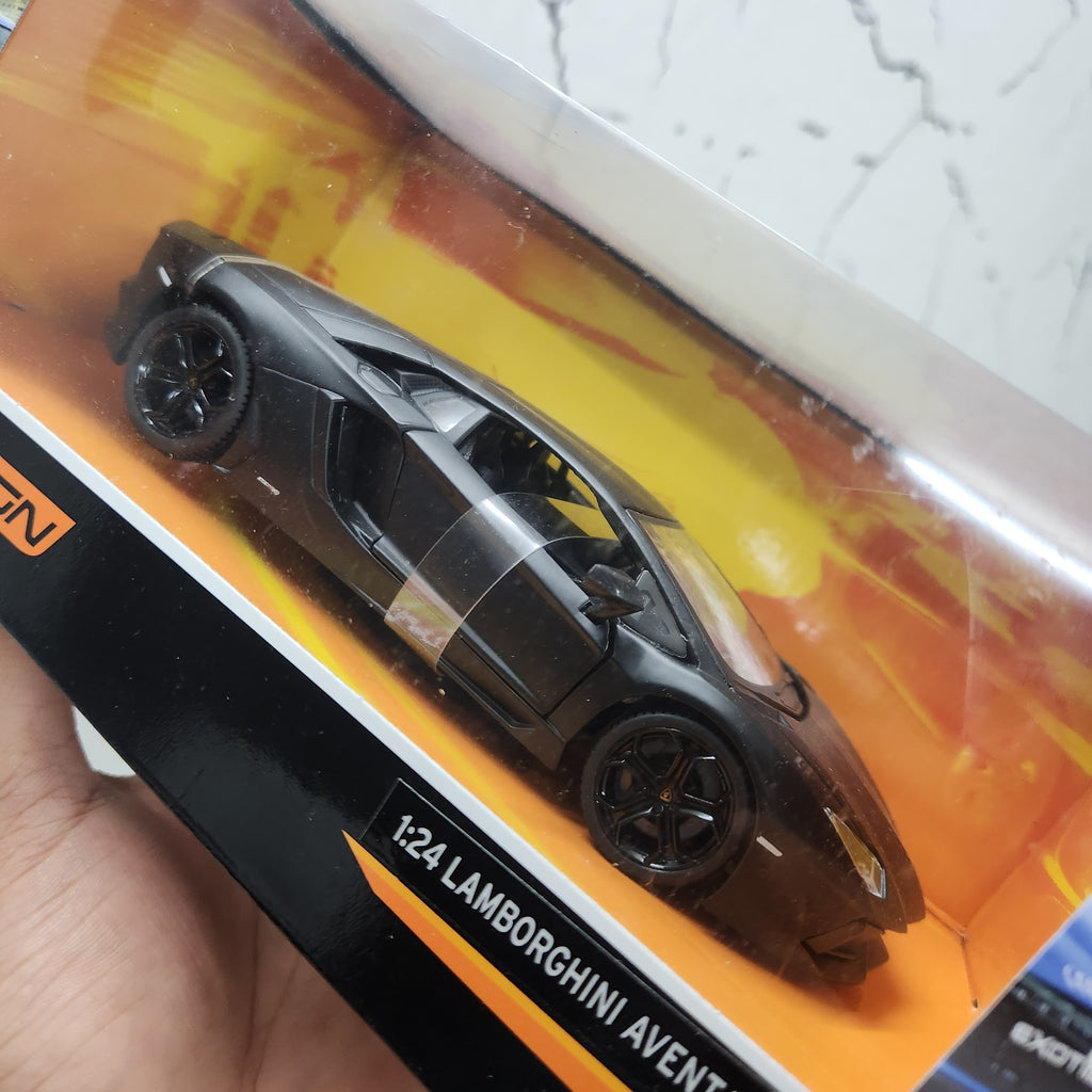 Lamborghini Aventador LP 700-4 Black Licensed Maisto 1:24 Diecast Scale Model