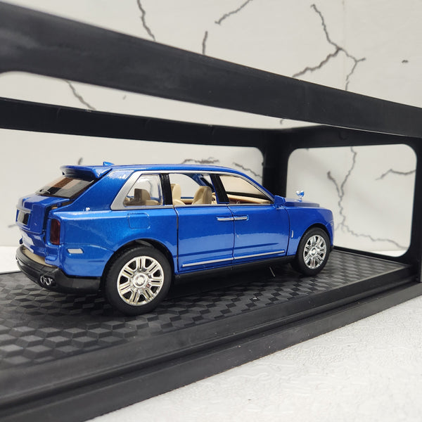 Rolls Royce Cullinan Metal Diecast Car 1:24 (20x8 cm)