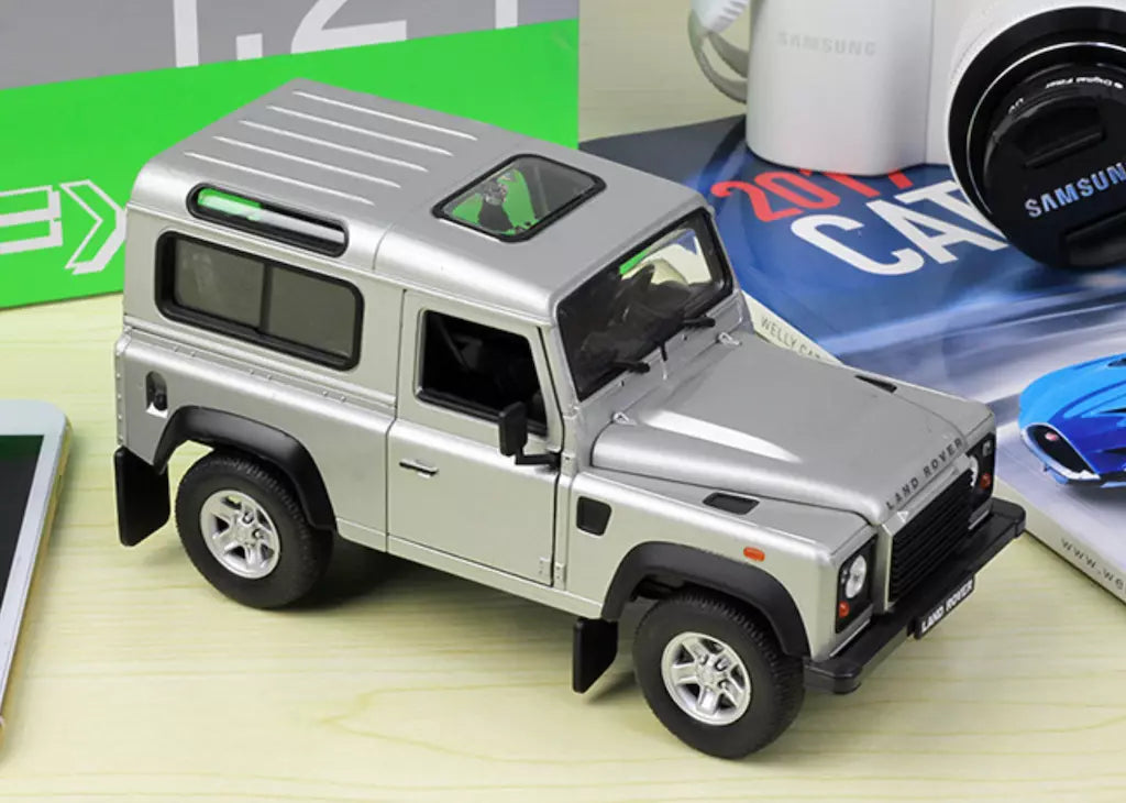 Land Rover Defender 90 Silver Licensed Welly 1:24 Diecast Scale Model